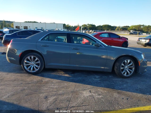 2017 CHRYSLER 300 LIMITED VIN: 2C3CCAAG2HH599596