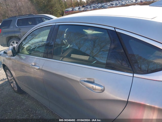 Chevrolet IMPALA 1LT 2018 2G1105S33J9160799 Image 14