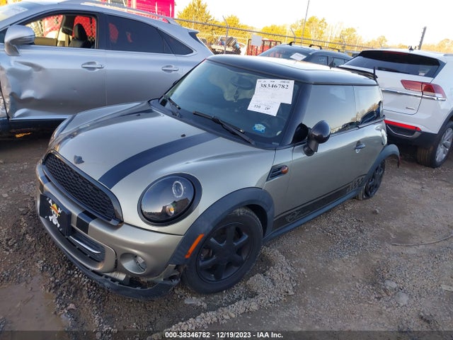 2011 MINI COOPER WMWSU3C57BTX96119 Photo 1
