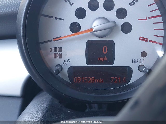 2011 MINI COOPER WMWSU3C57BTX96119 Photo 6