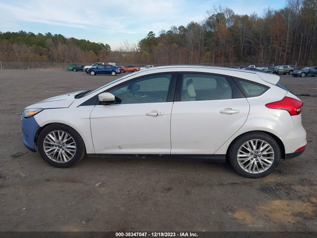 2016 FORD FOCUS TITANIUM VIN: 1FADP3N20GL312200