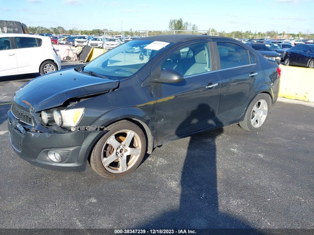 Chevrolet Sonic Ltz Auto 2014 1G1JE5SH5E4133657 Image 2