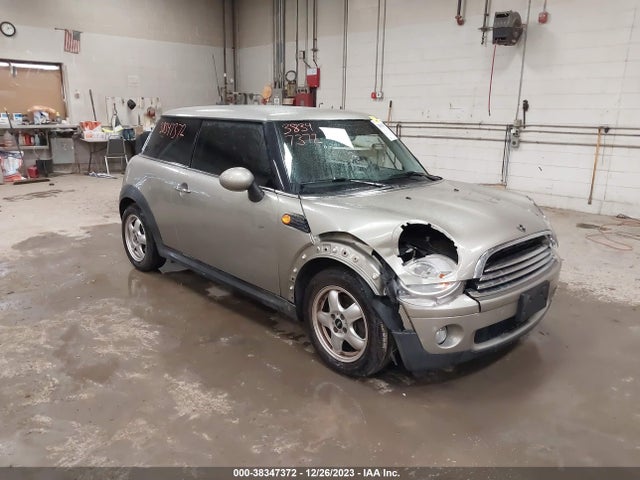 2007 MINI COOPER WMWMF33597TT50998 Photo 0