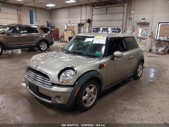 2007 MINI COOPER WMWMF33597TT50998 Photo 1
