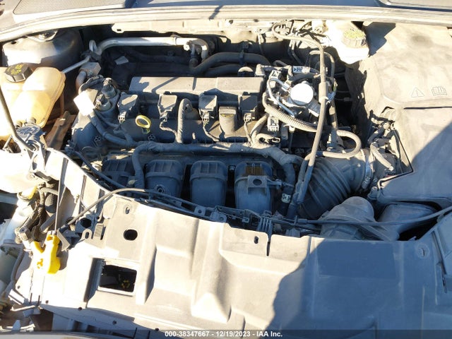Ford FOCUS SE 2017 1FADP3F22HL243736 Image 10