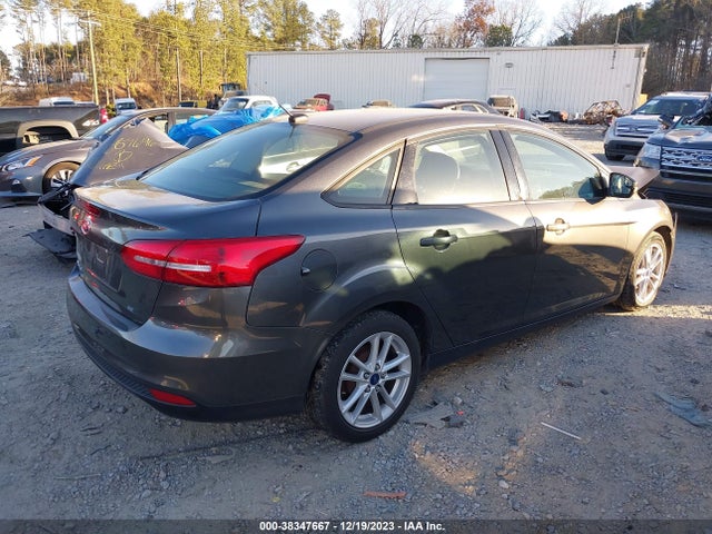 Ford FOCUS SE 2017 1FADP3F22HL243736 Image 4