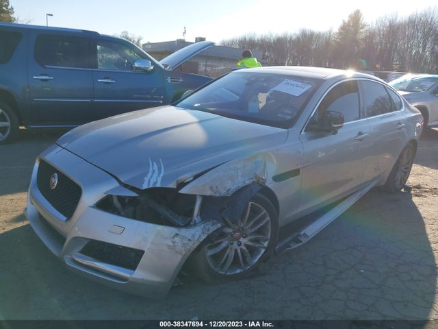 2016 JAGUAR XF SAJBK4BV2GCY16074 Photo 1