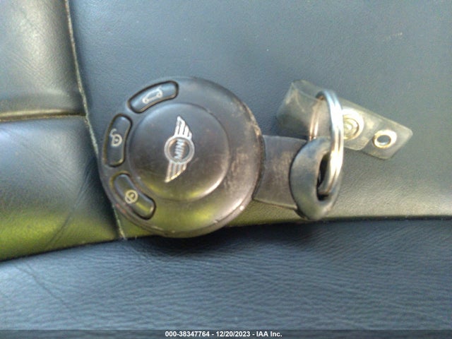 2008 MINI COOPER WMWMF33558TT63068 Photo 10