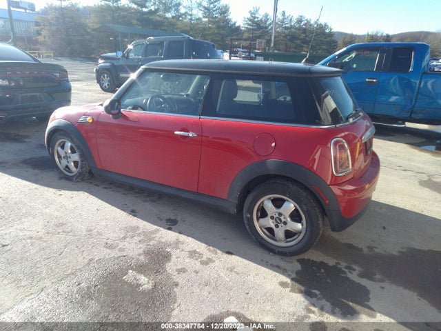 2008 MINI COOPER WMWMF33558TT63068 Photo 2
