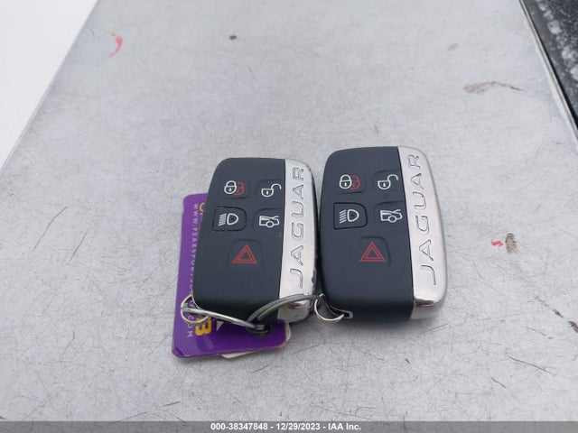 2018 JAGUAR XF SAJBM2FV2JCY63623 Photo 10