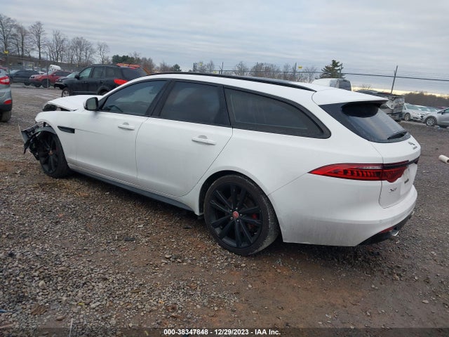 2018 JAGUAR XF SAJBM2FV2JCY63623 Photo 2