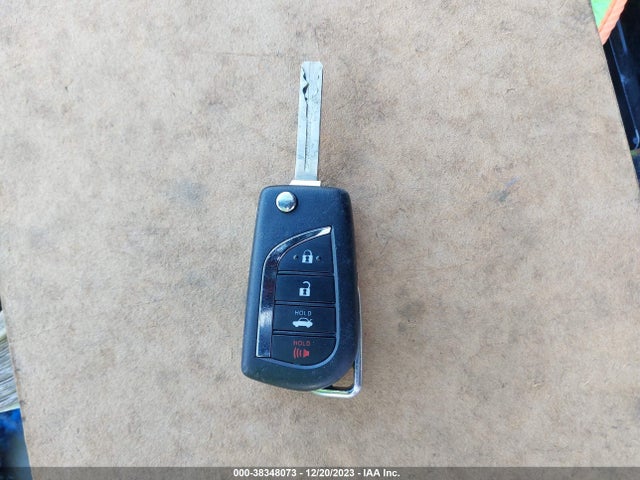 2021 TOYOTA COROLLA LE VIN: JTDEPMAE2MJ148377