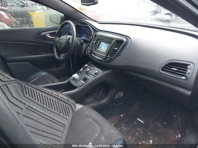 1C3CCCBBXFN752406 Chrysler 200 S