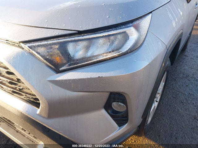 2021 TOYOTA RAV4 XLE VIN: 2T3W1RFV5MC119423