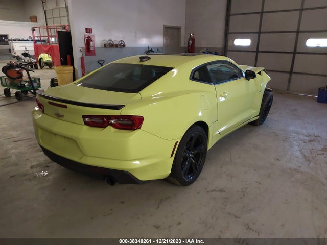 Chevrolet Camaro 2lt 2019 1G1FD1RX8K0143147 Image 4