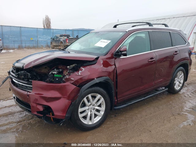Toyota Highlander Le V6 2015 5TDBKRFH3FS218069 Image 2