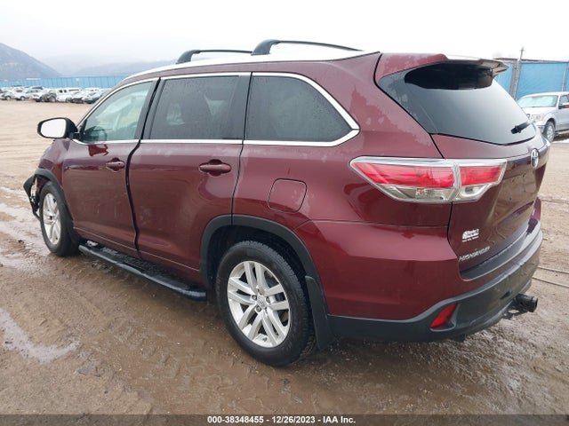 Toyota Highlander Le V6 2015 5TDBKRFH3FS218069 Image 3