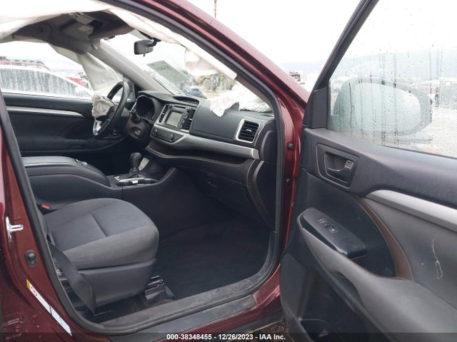 Toyota Highlander Le V6 2015 5TDBKRFH3FS218069 Image 5