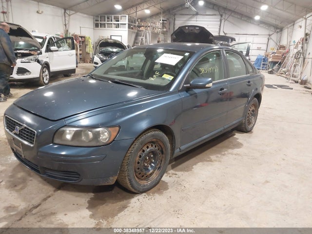 2005 VOLVO S40 2.4I VIN: YV1MS382852066238