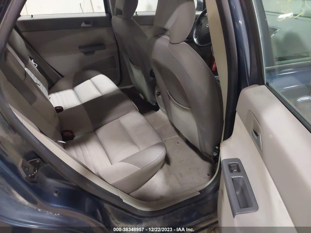 2005 VOLVO S40 2.4I VIN: YV1MS382852066238