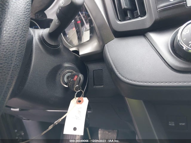 2017 TOYOTA RAV4 LE VIN: JTMBFREV7HJ162097