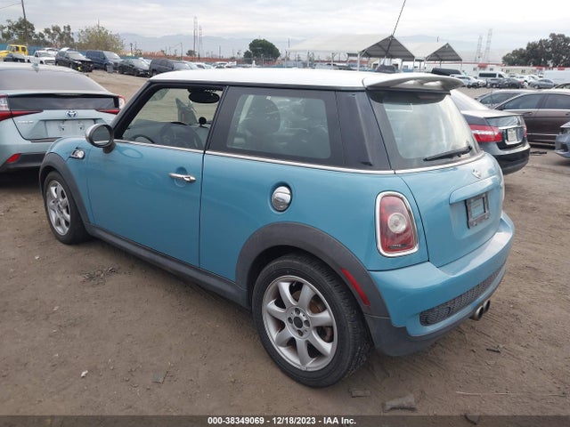 2008 MINI COOPER S WMWMF73598TV33942 Photo 2
