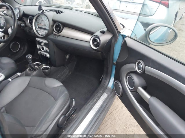 2008 MINI COOPER S WMWMF73598TV33942 Photo 4