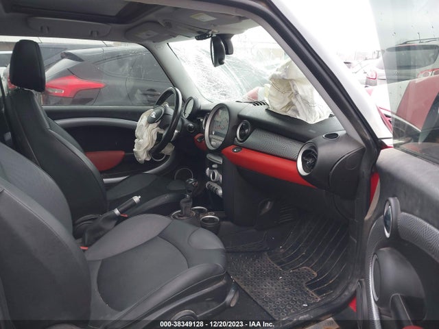 2009 MINI COOPER S WMWMF73559TW84181 Photo 4