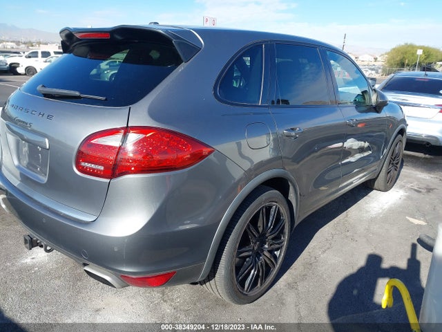 2011 PORSCHE CAYENNE WP1AB2A22BLA51476 Photo 3