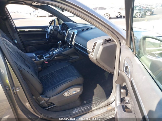 2011 PORSCHE CAYENNE WP1AB2A22BLA51476 Photo 4