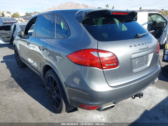 2011 PORSCHE CAYENNE WP1AB2A22BLA51476 Photo 5