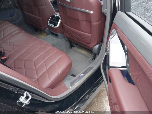 BMW 760i Xdrive 2023 WBA33EJ04PCM41457 Image 8