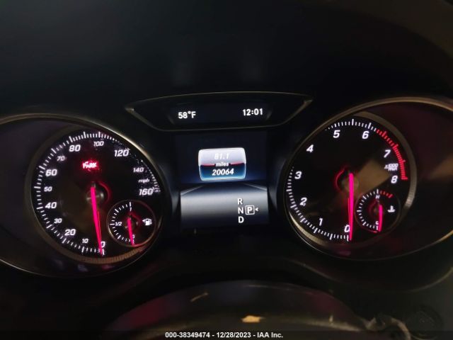WDDSJ4GB7KN724185 Mercedes-Benz CLA 250 4MATIC
