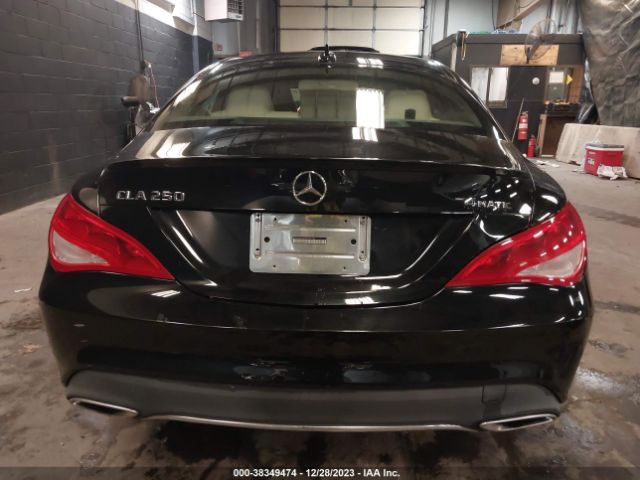 WDDSJ4GB7KN724185 Mercedes-Benz CLA 250 4MATIC