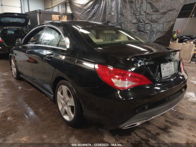 WDDSJ4GB7KN724185 Mercedes-Benz CLA 250 4MATIC