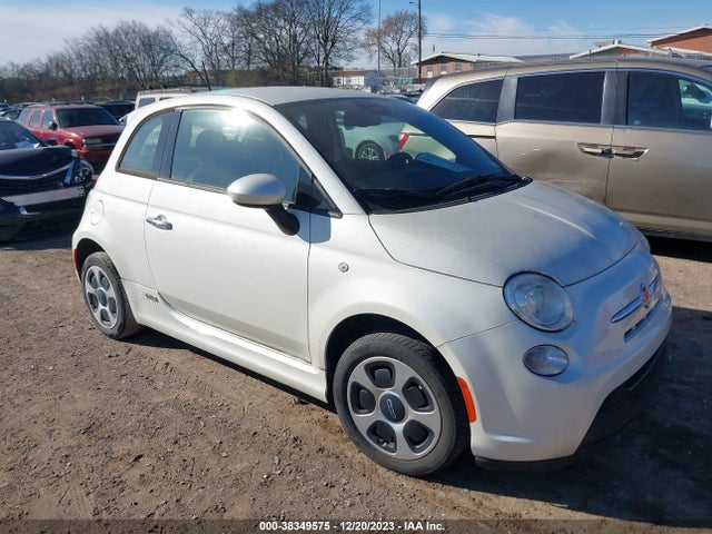 2015 FIAT 500E 3C3CFFGE4FT570230 Photo 0