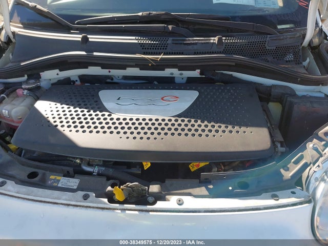 2015 FIAT 500E 3C3CFFGE4FT570230 Photo 9
