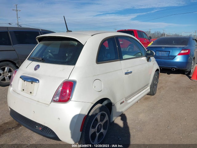 2015 FIAT 500E 3C3CFFGE4FT570230 Photo 3