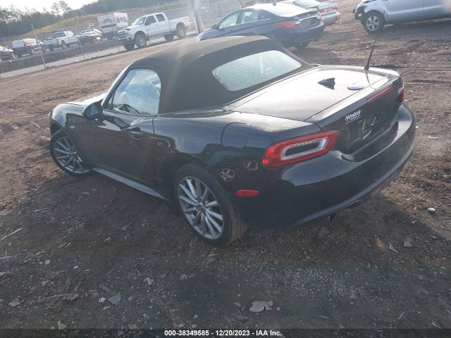 2018 FIAT 124 SPIDER JC1NFAEK3J0139090 Photo 2