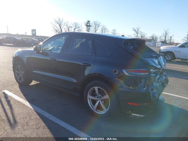 2021 PORSCHE MACAN WP1AA2A58MLB13608 Photo 2