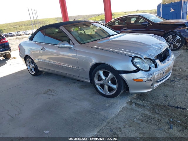 2005 MERCEDES-BENZ CLK 320 VIN: WDBTK65J45F161045