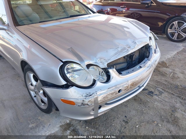 2005 MERCEDES-BENZ CLK 320 VIN: WDBTK65J45F161045
