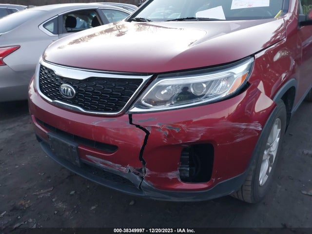 2014 KIA SORENTO LX V6 VIN: 5XYKT4A74EG480631