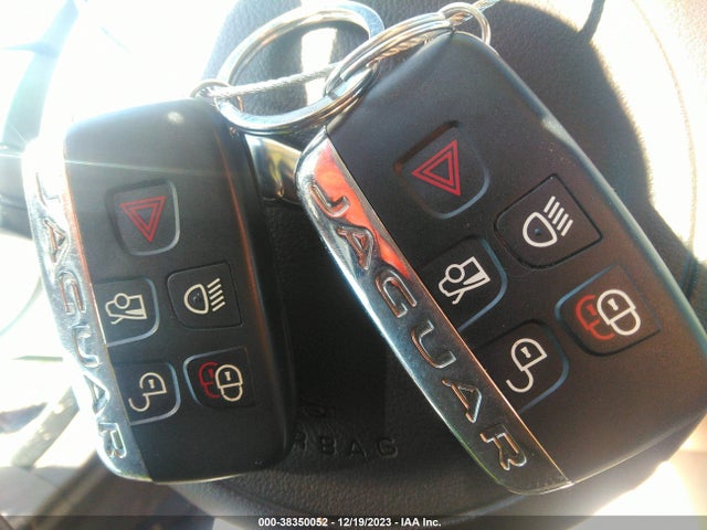 2017 JAGUAR XF SAJBD4BV0HCY34486 Photo 10