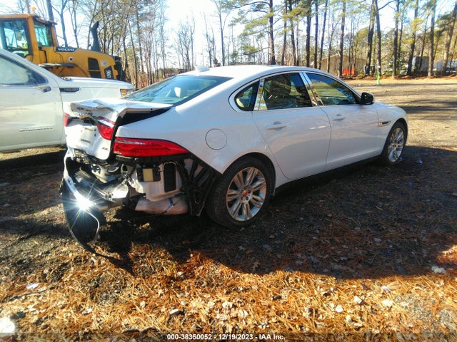 2017 JAGUAR XF SAJBD4BV0HCY34486 Photo 3