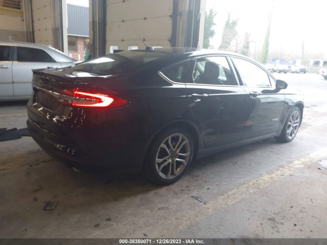 3FA6P0LU4HR285601 Ford Fusion Hybrid Se