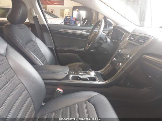 3FA6P0LU4HR285601 Ford Fusion Hybrid Se