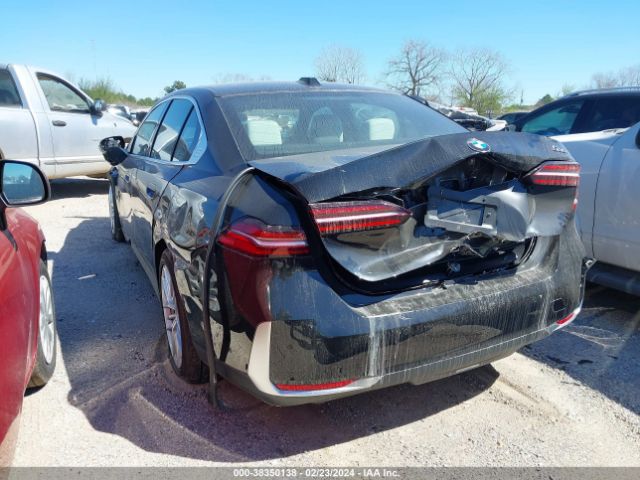WBA43FJ02RCN99566 BMW 5 Series 530i