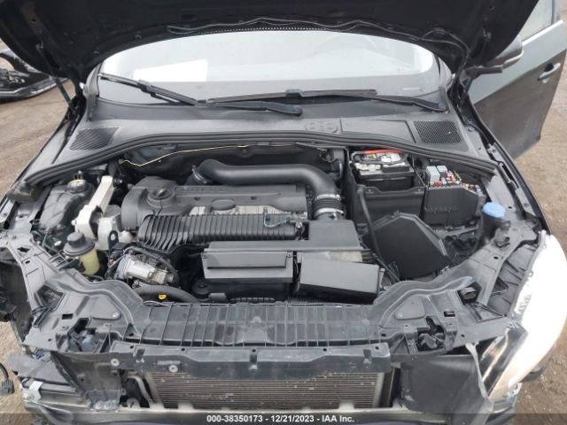 2016 VOLVO S60 YV1612TKXG2411379 Photo 9