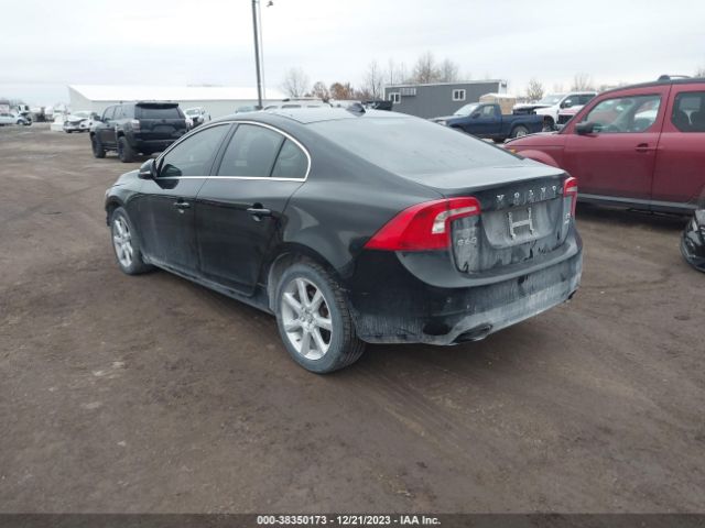 2016 VOLVO S60 YV1612TKXG2411379 Photo 2